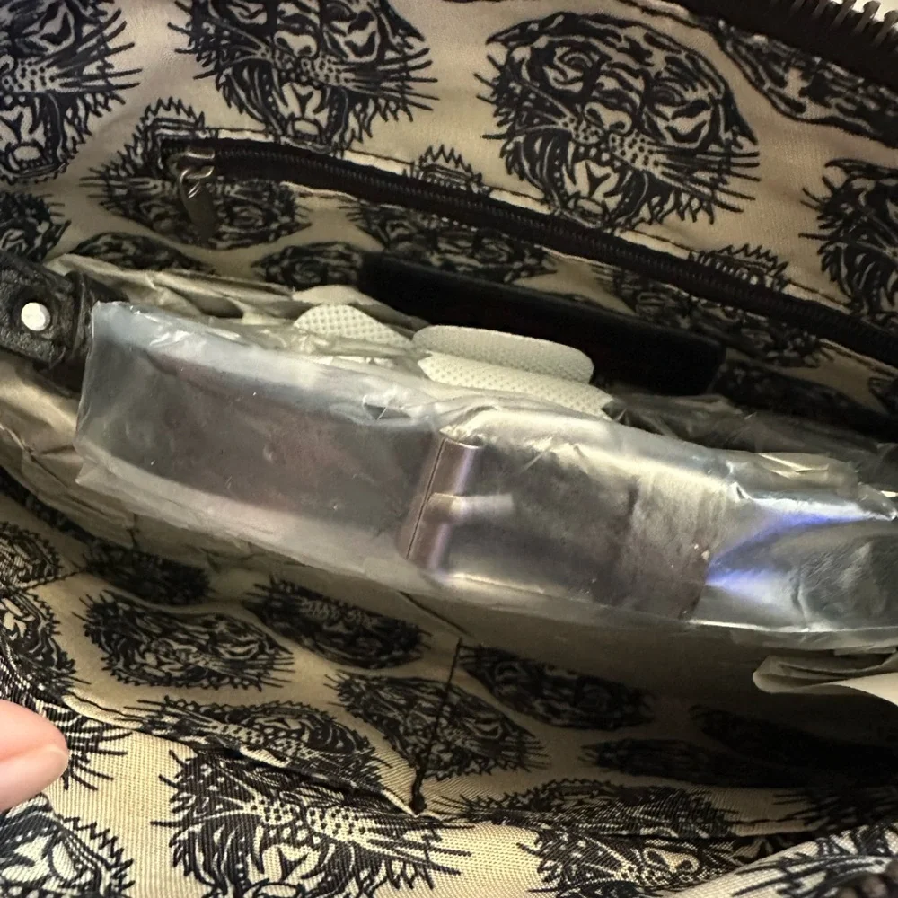 Ed Hardy Black and Red Studded Shoulder Bag - Picture 6 of 7